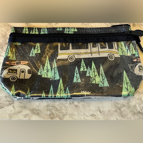 Thirty One 31 Clear Clip Pouch. RV There Yet - Picture 3 of 4